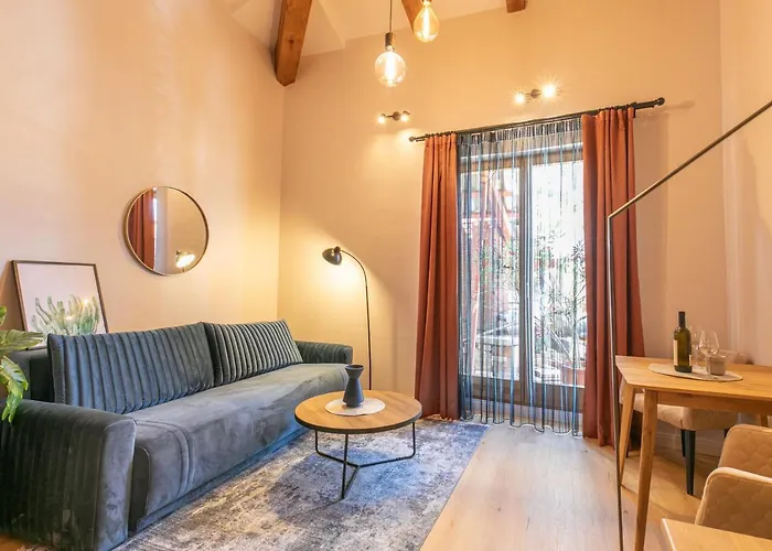 Jupiter Center * Πούλα