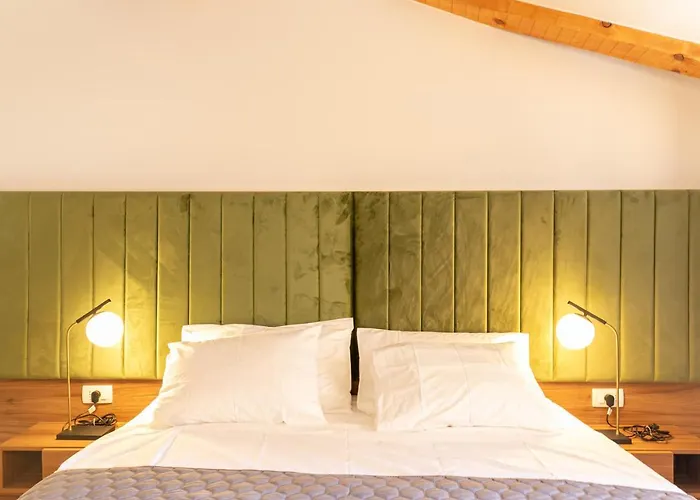 Jupiter Center Πούλα