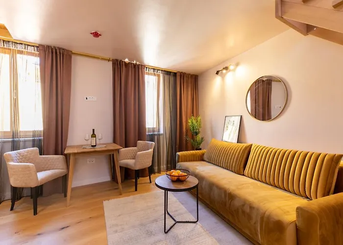 Jupiter Center * Pula